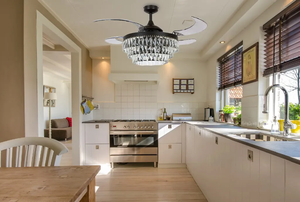 Quạt trần giấu cánh Fanaway Veil tích hợp đèn trang trí hiện đại