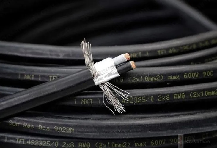 Kiểm tra thông số µF trên thân tụ trước khi thực hiện thay thế