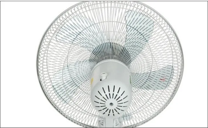 Nhiệt độ động cơ tăng cao thất thường có thể gây mùi khét và nguy cơ cháy nổ