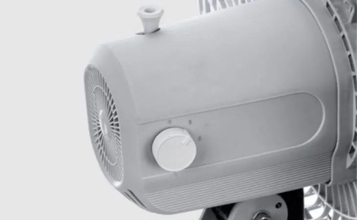 Động cơ quạt phát ra tiếng kêu o o nhưng cánh không thể chuyển động do kẹt trục