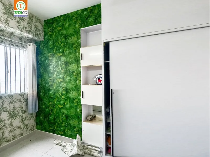 Họa tiết hoa văn cấy cỏ xanh dịu mát giúp tạo không gian thư giãn tuyệt đối cho phòng ngủ