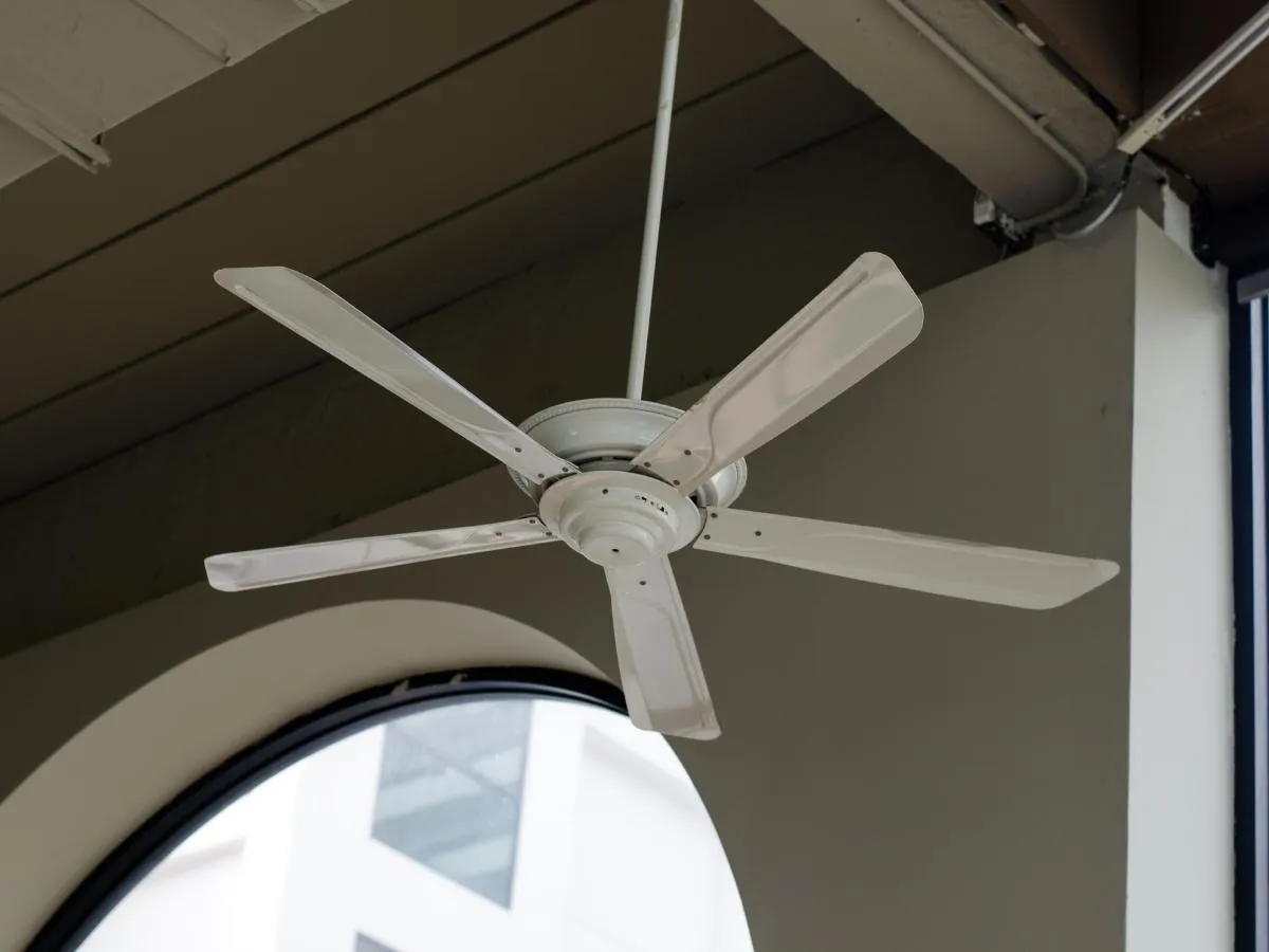 Giá quạt trần cao cấp sẽ dao động từ khoảng 1 triệu đồng cho tới gần 20 triệu đồng