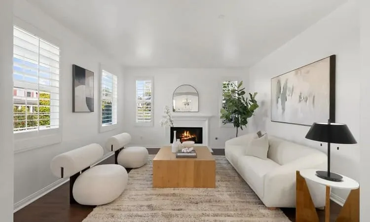 Mẫu thiết kế tường sử dụng gam màu sáng giúp không gian nhà cấp 4 trở nên thoáng đãng